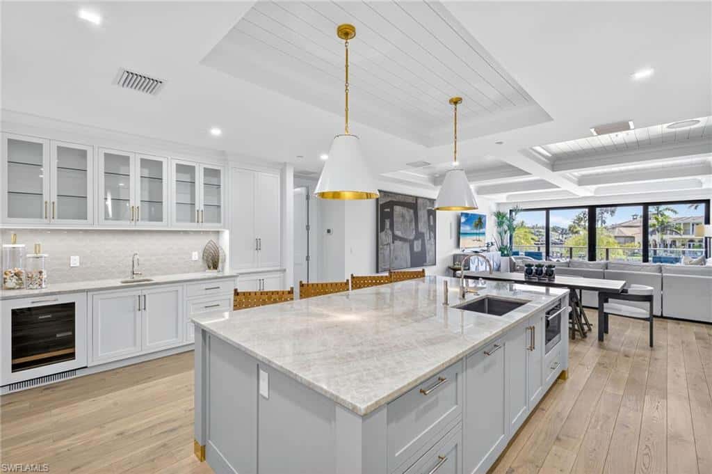 1820 Gulf Shore Blvd #202, Naples, photo 9