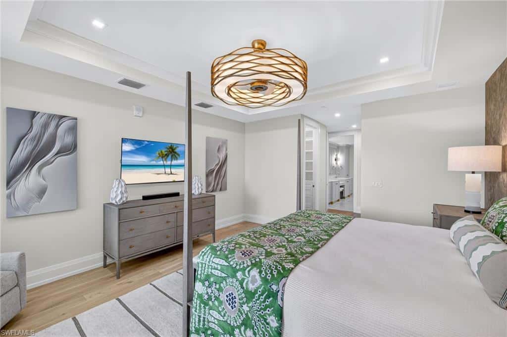 1820 Gulf Shore Blvd #202, Naples, photo 18