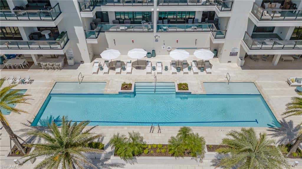 1820 Gulf Shore Blvd #202, Naples, photo 4