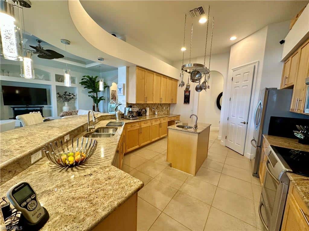 5593 Whispering Willow Way, Fort Myers, photo 16