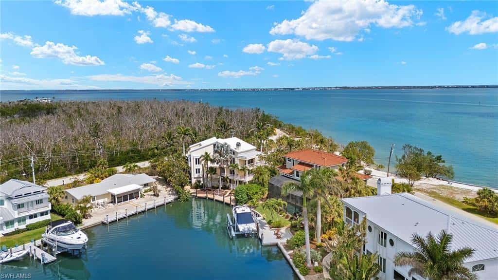 1581 San Carlos Bay Dr, Sanibel, photo 45