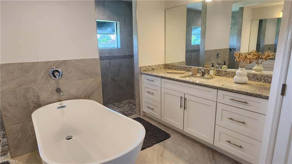 702 30th Pl, Cape Coral, photo 17
