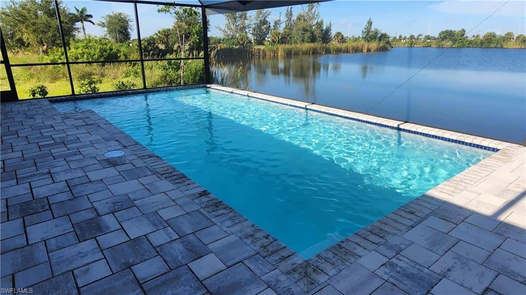 702 30th Pl, Cape Coral, photo 4