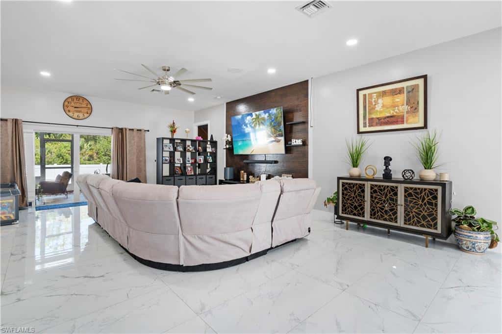 304 Bradley Ave, Lehigh Acres, photo 12