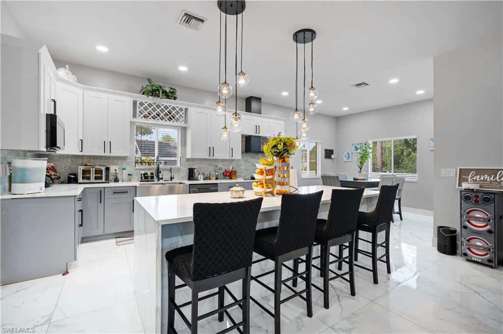 304 Bradley Ave, Lehigh Acres, photo 9