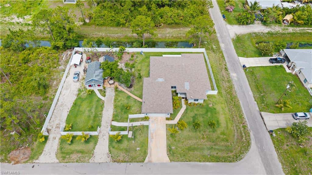 304 Bradley Ave, Lehigh Acres, photo 4