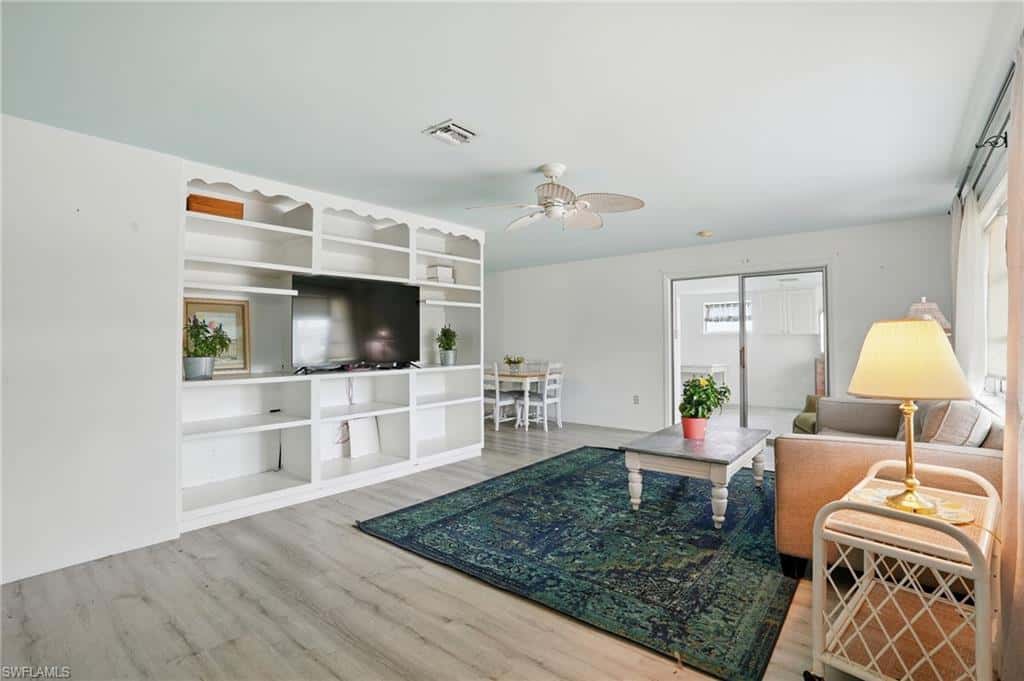 4011 Coconut Cir, Naples, photo 5