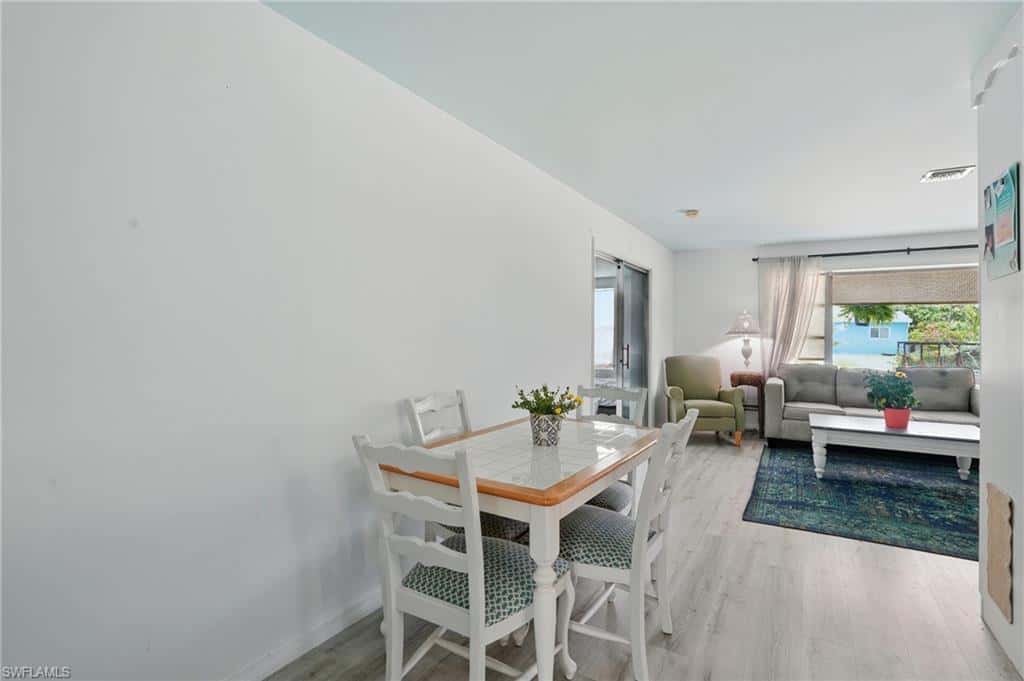 4011 Coconut Cir, Naples, photo 10