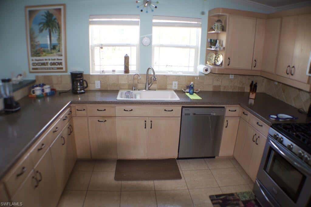 3140 Binnacle Ln, St. James City, photo 32