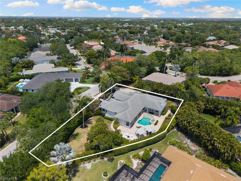 2274 Hawksridge Dr, Naples, photo 6