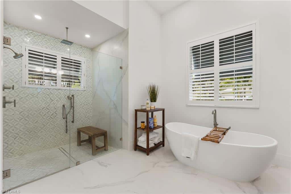 2274 Hawksridge Dr, Naples, photo 13