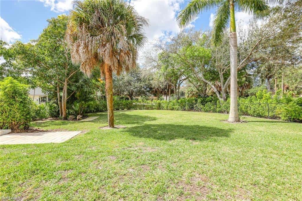 2274 Hawksridge Dr, Naples, photo 43