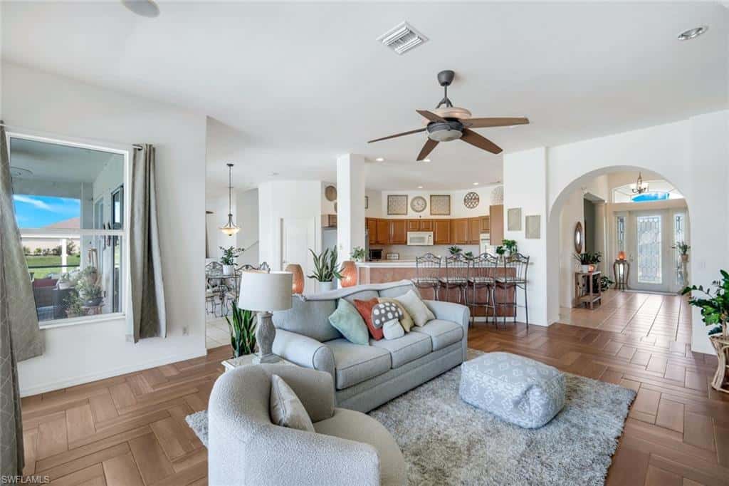 1206 18th Ter, Cape Coral, photo 4