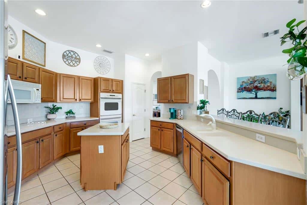 1206 18th Ter, Cape Coral, photo 8