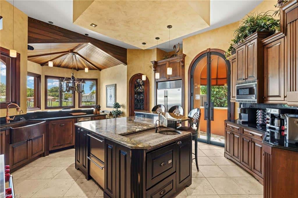 841 Cypress Lake Cir, Fort Myers, photo 7
