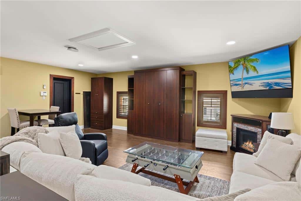 841 Cypress Lake Cir, Fort Myers, photo 28