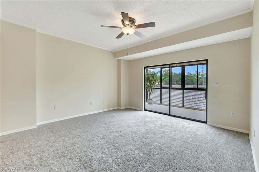 900 Arbor Lake Dr #207, Naples, photo 4