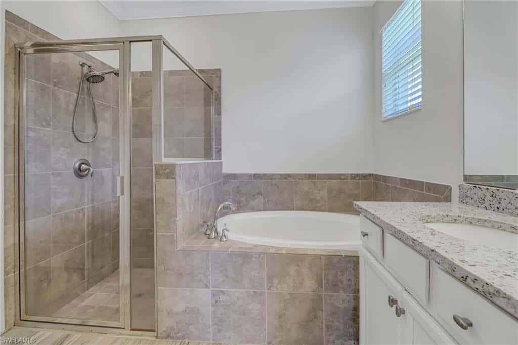 16179 Bonita Landing Cir, Bonita Springs, photo 17