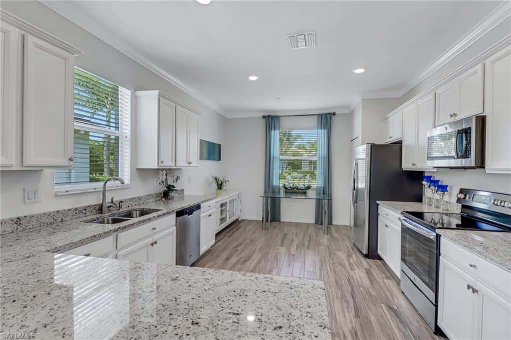 16179 Bonita Landing Cir, Bonita Springs, photo 4