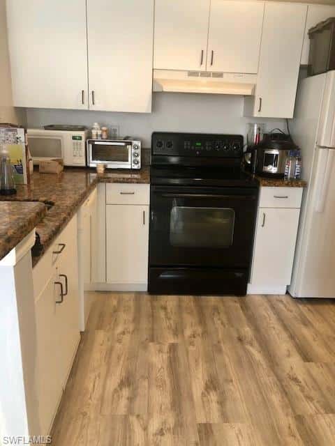 1185 Wildwood Lakes Blvd #101, Naples, photo 8
