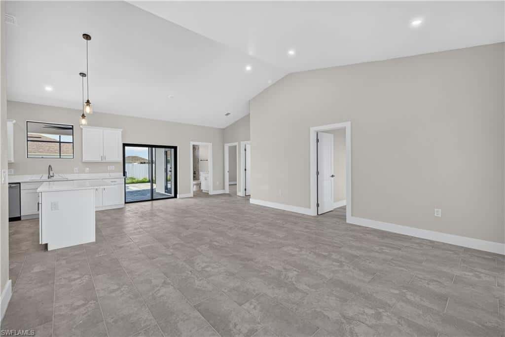 314 20th Ter, Cape Coral, photo 5