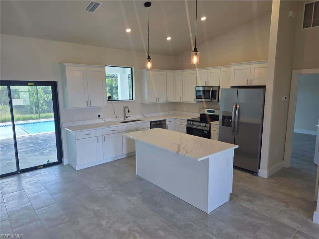629 28th Ter, Cape Coral, photo 4