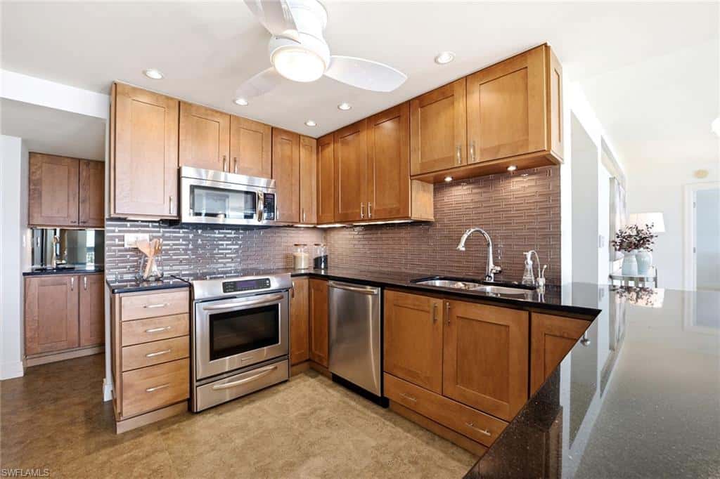 2400 Gulf Shore Blvd #502, Naples, photo 17