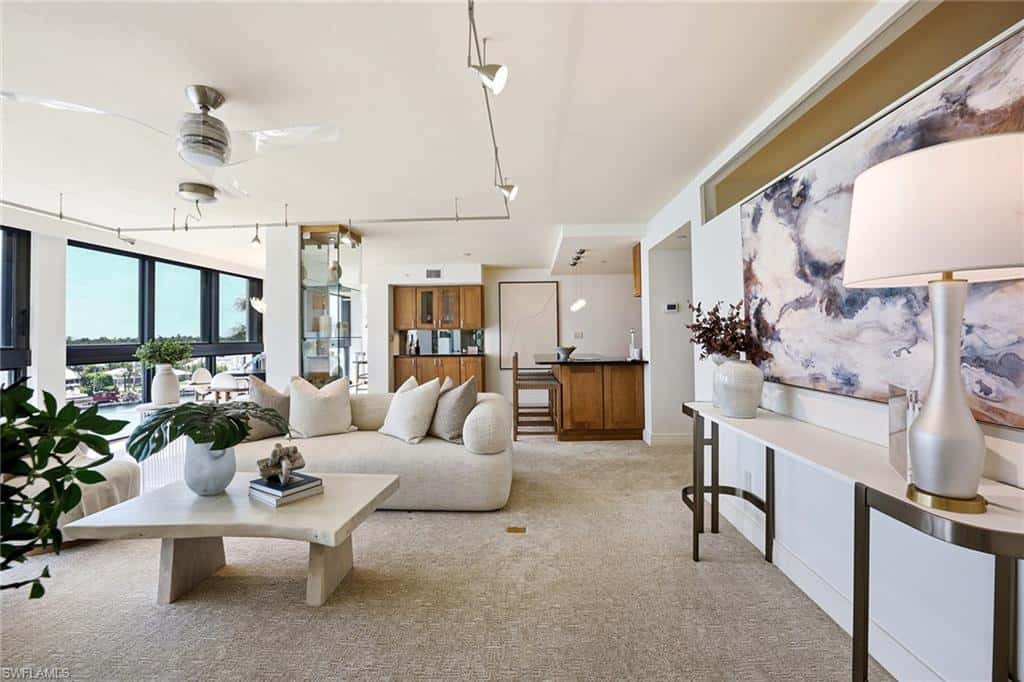 2400 Gulf Shore Blvd #502, Naples, photo 9