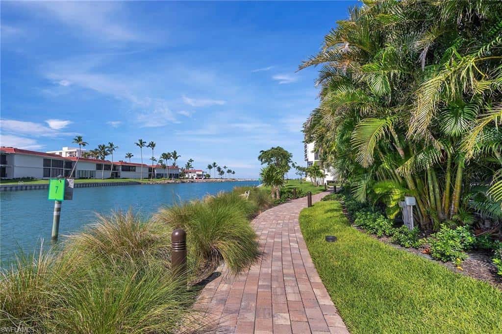 2400 Gulf Shore Blvd #502, Naples, photo 38