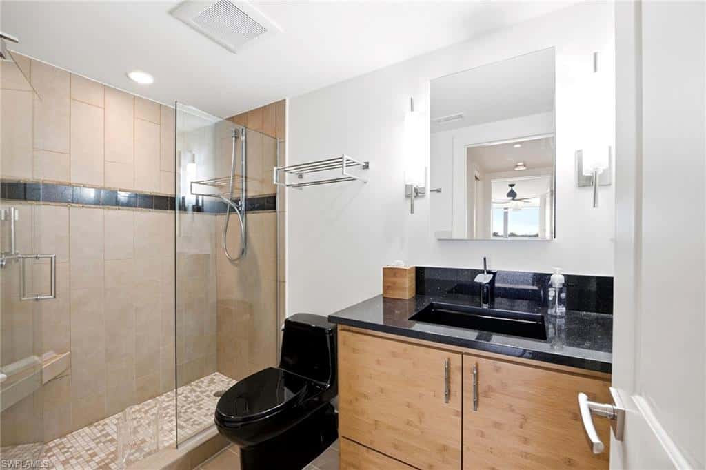 2400 Gulf Shore Blvd #502, Naples, photo 33
