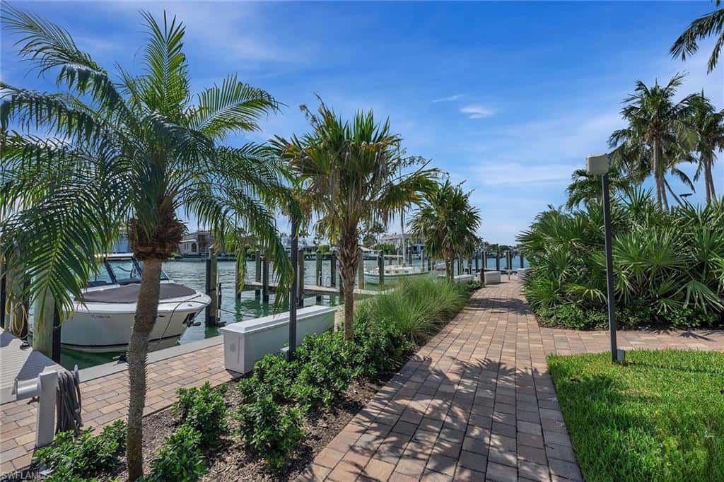 2400 Gulf Shore Blvd #502, Naples, photo 37
