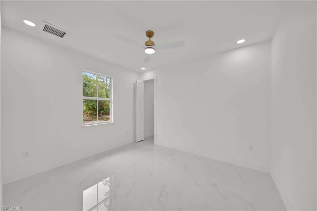 102 Grant Ave, Lehigh Acres, photo 28