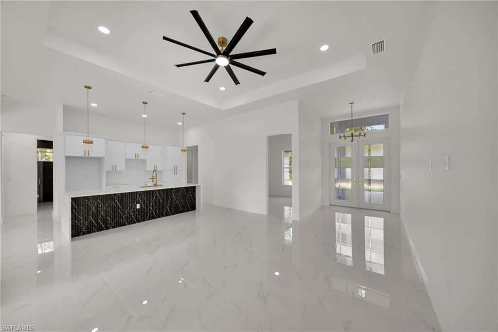 102 Grant Ave, Lehigh Acres, photo 5