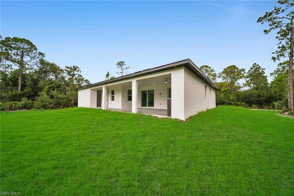 102 Grant Ave, Lehigh Acres, photo 39