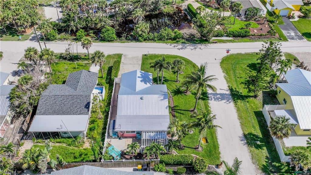 1657 Atlanta Plaza Dr, Sanibel, photo 34