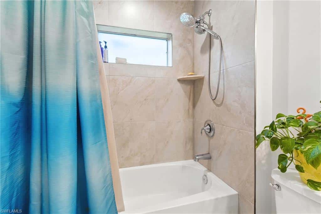 176 Venus Cay, Naples, photo 24