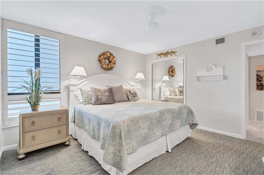 2400 Gulf Shore Blvd #203, Naples, photo 19
