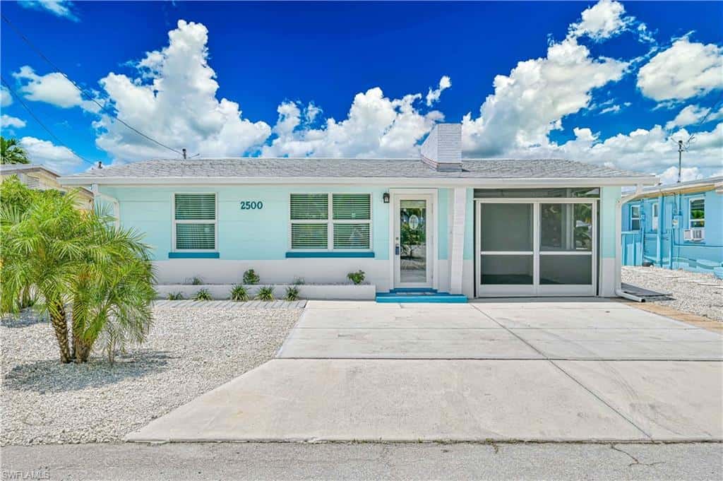 2500 Harbor View Dr, Matlacha, photo 4