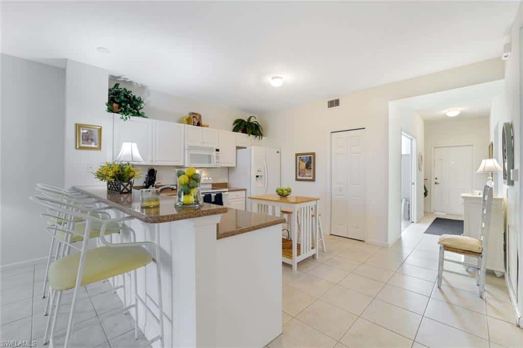 10049 Heather Ln #101, Naples, photo 10