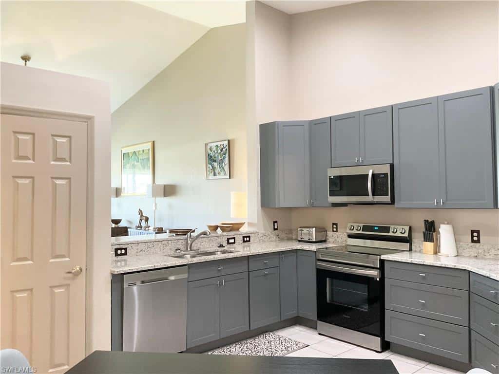 3060 Horizon Ln #1404, Naples, photo 6