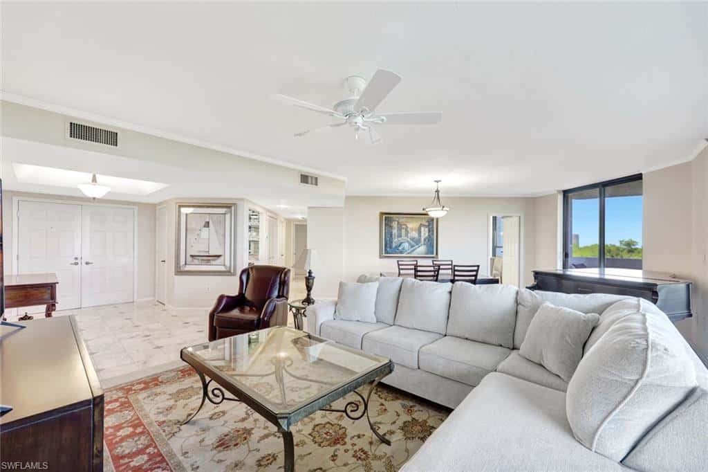 6001 Pelican Bay Blvd #202, Naples, photo 6