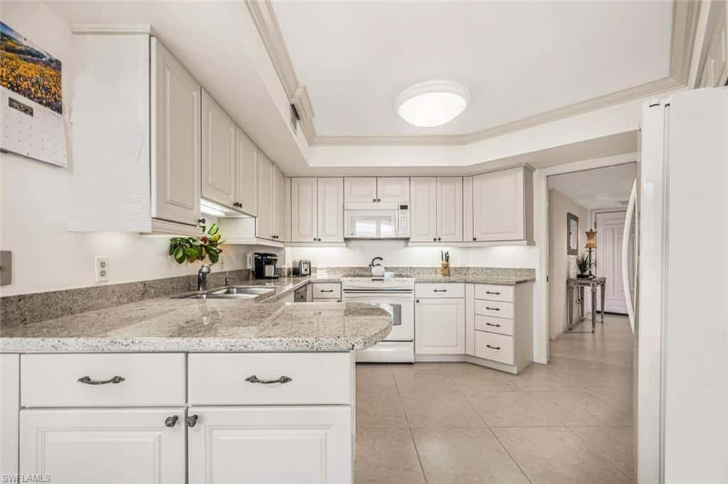 4551 Gulf Shore Blvd #605, Naples, photo 10