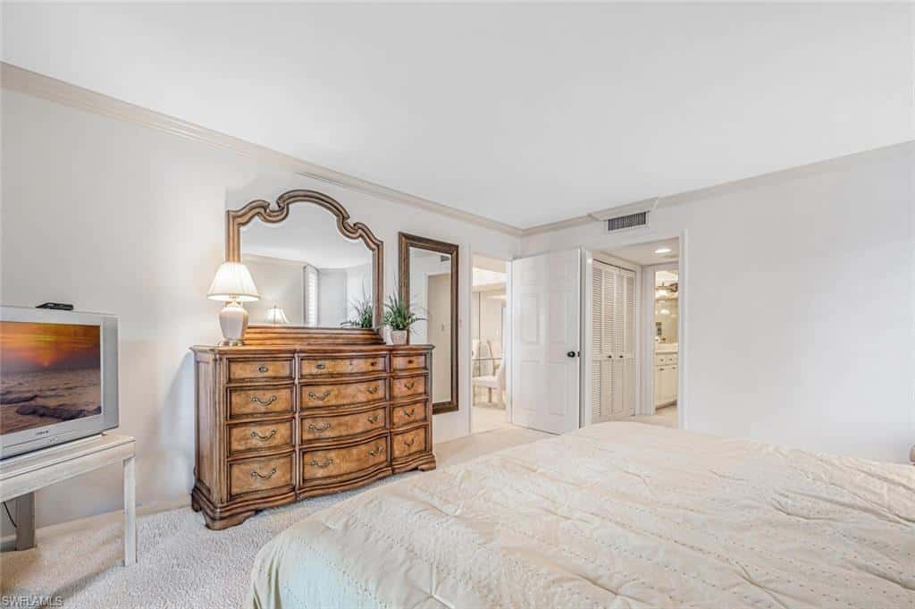 4551 Gulf Shore Blvd #605, Naples, photo 18