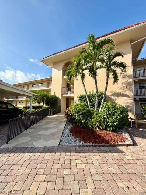 9 High Point Cir #305, Naples, photo 10