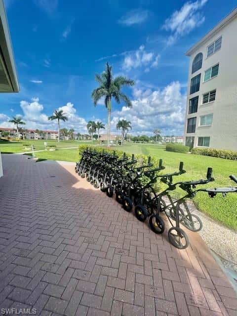 9 High Point Cir #305, Naples, photo 19