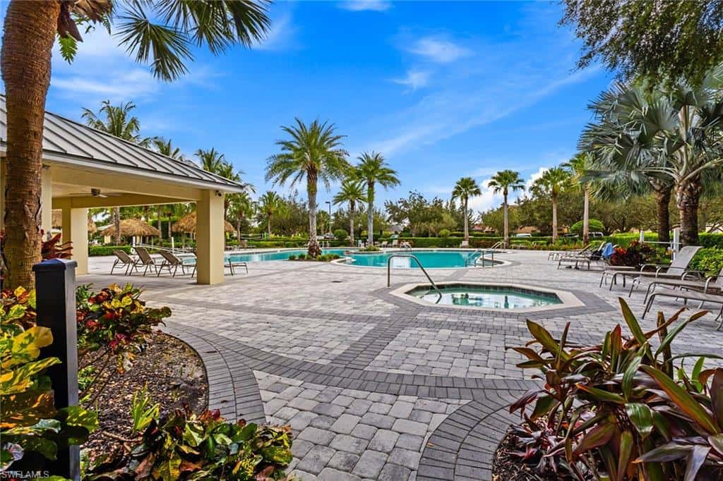 2667 Blossom Way, Naples, photo 28