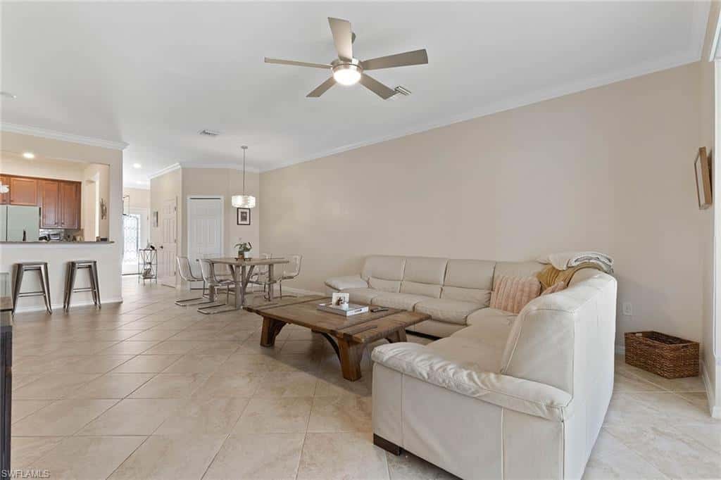 2667 Blossom Way, Naples, photo 5