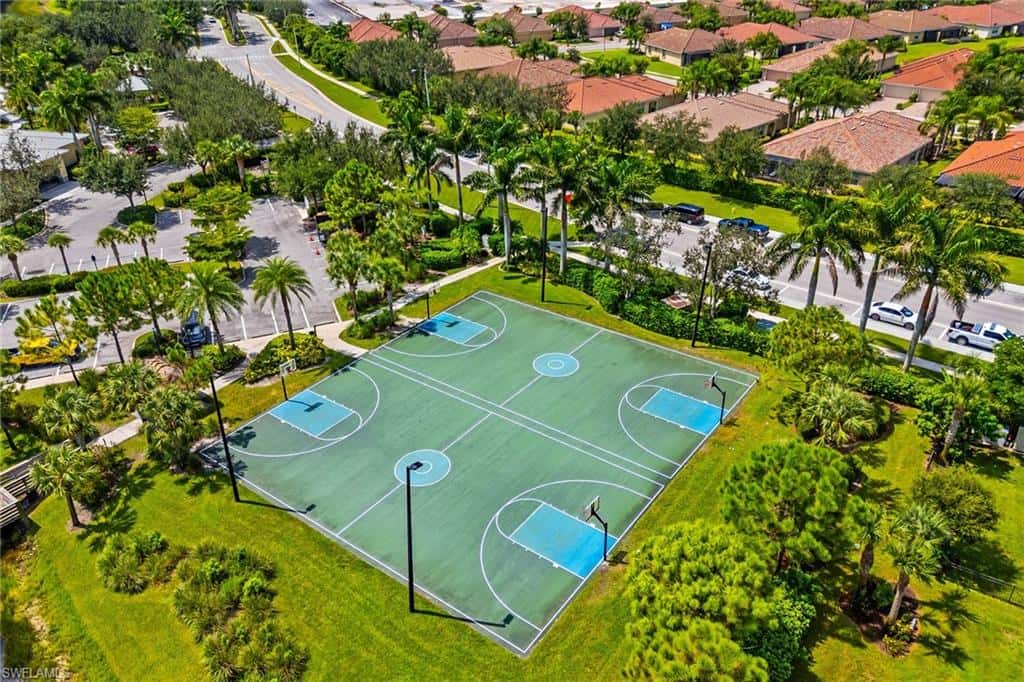 2667 Blossom Way, Naples, photo 30