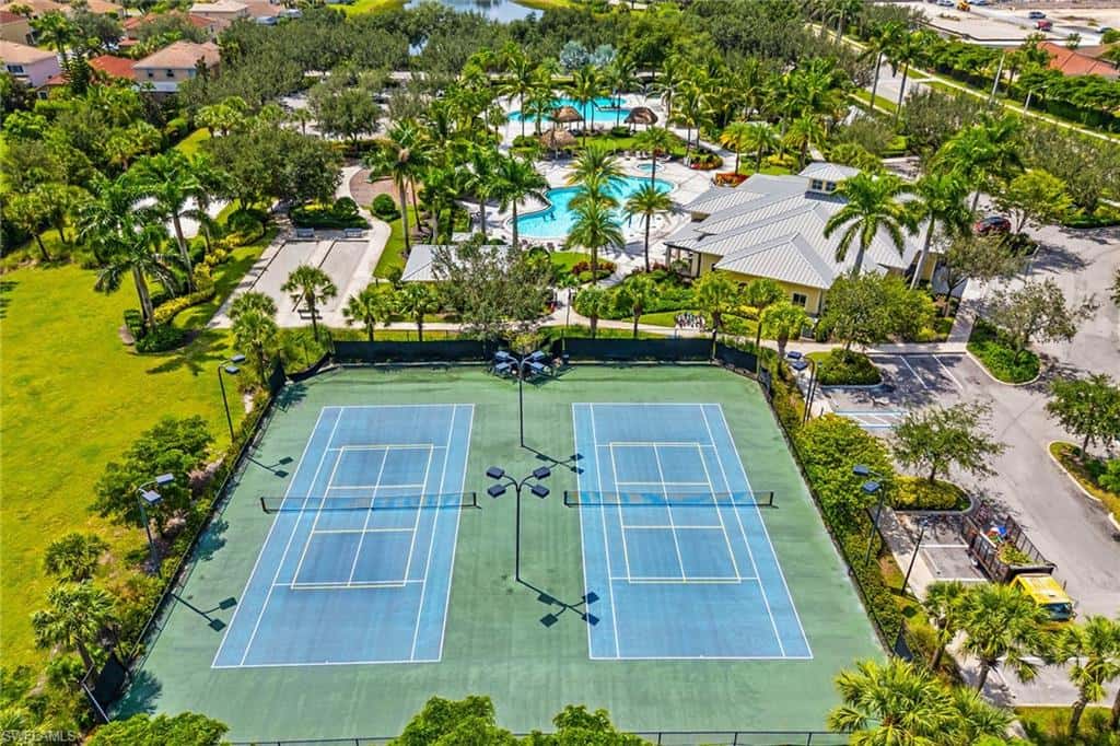 2667 Blossom Way, Naples, photo 29