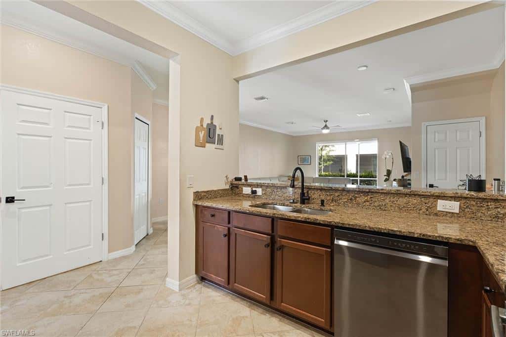 2667 Blossom Way, Naples, photo 8
